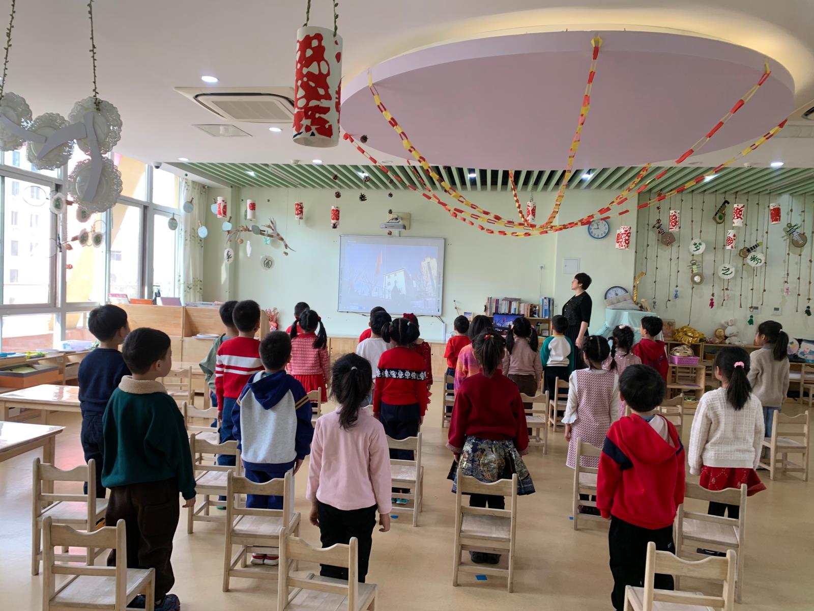 开学升国旗.jpg